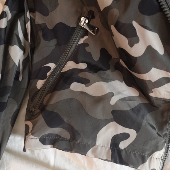 Camouflage/Camo Jacket with Drawstrings + Pocket | Crop Light Jacket for Spring - Picture 6 of 16